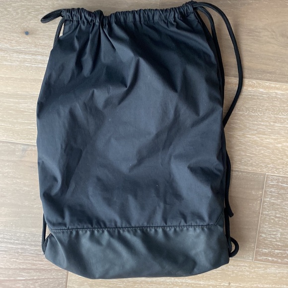 Nike drawstring tote bag - Picture 2 of 2